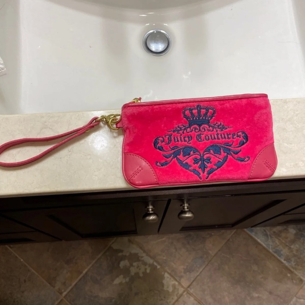 Juicy couture wristlet